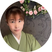 伴　真知佳