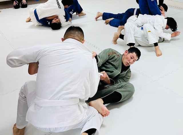 高円寺　グレイシー・ブラジリアン柔術　柔術を身近に　初心者の為の教室