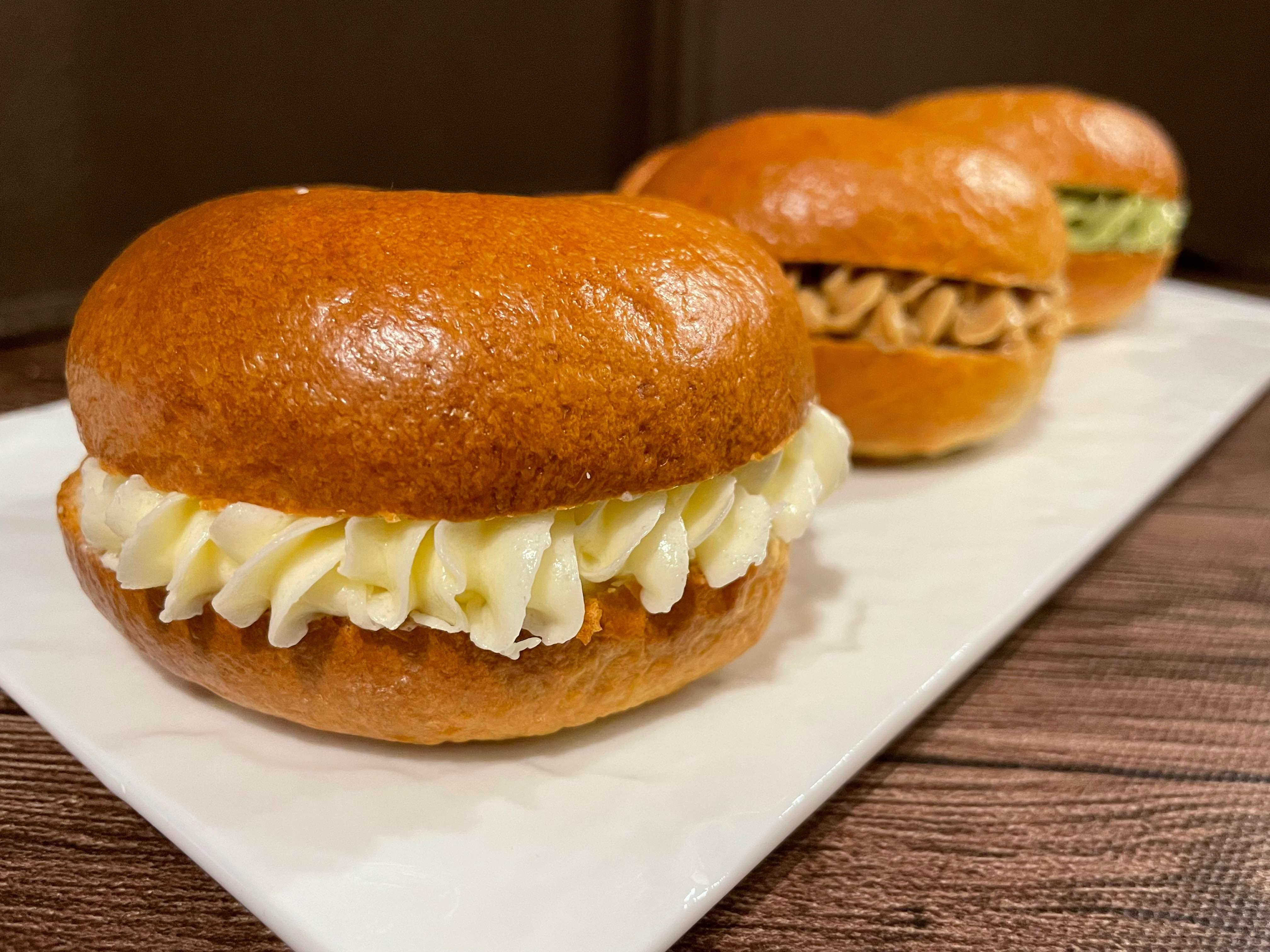 b.モーモーベーグル