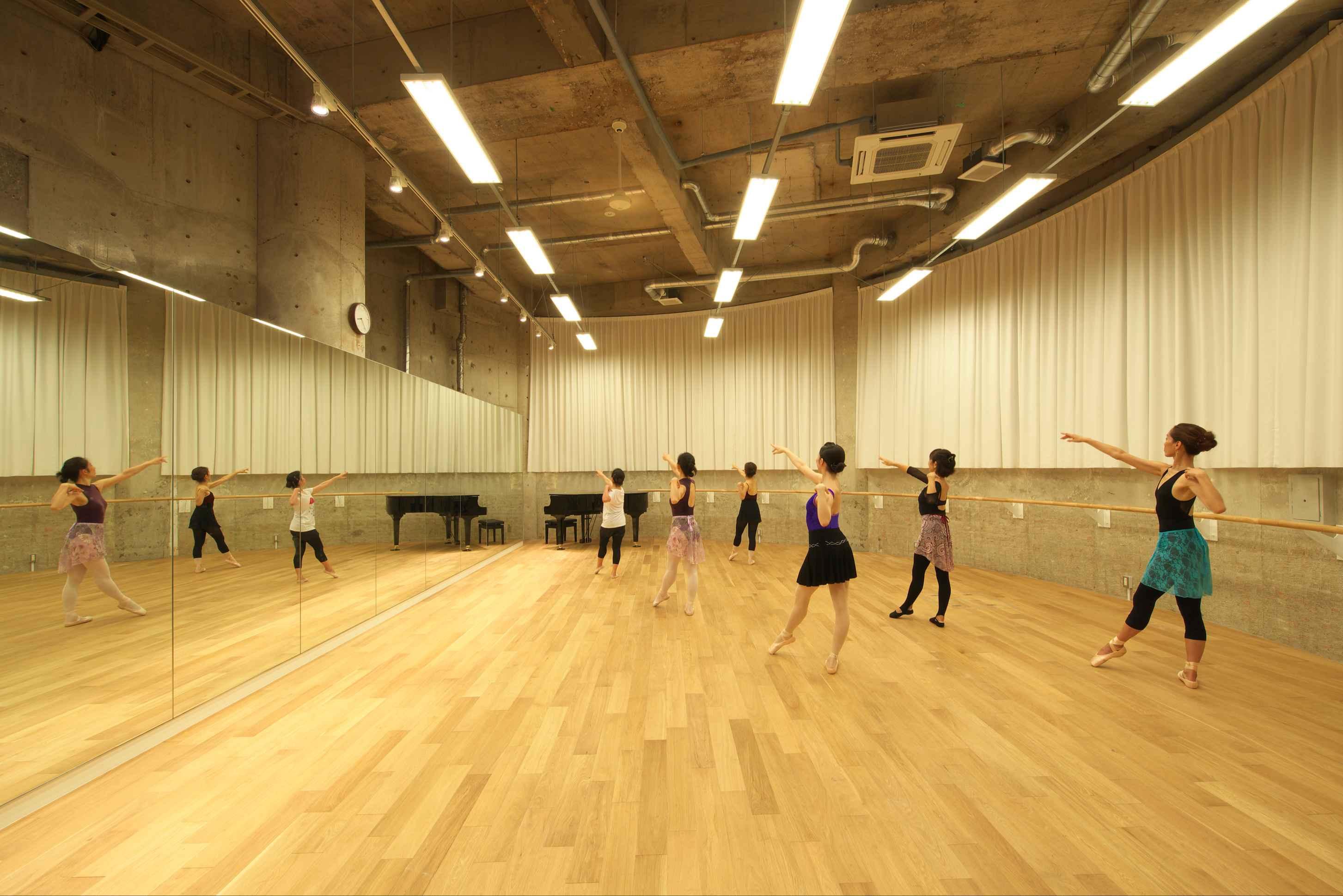 大人の女性のための「初めてのクラシック・バレエ」体験会