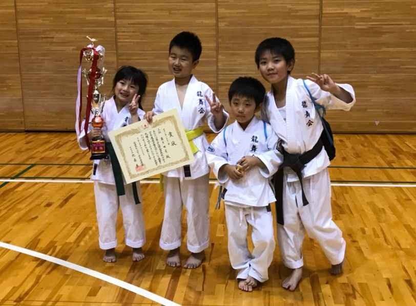 空手道『龍舞会』川西市教室