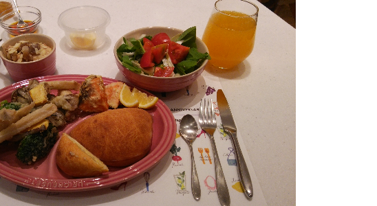 料理と手ごねパンが一緒に学べる教室 エスポワール