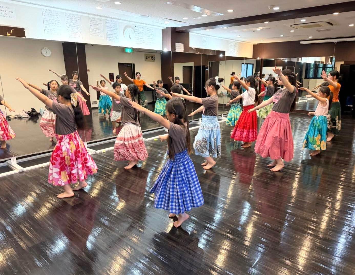 Hula Studio Lei Hiwahiwa 子供フラクラス
