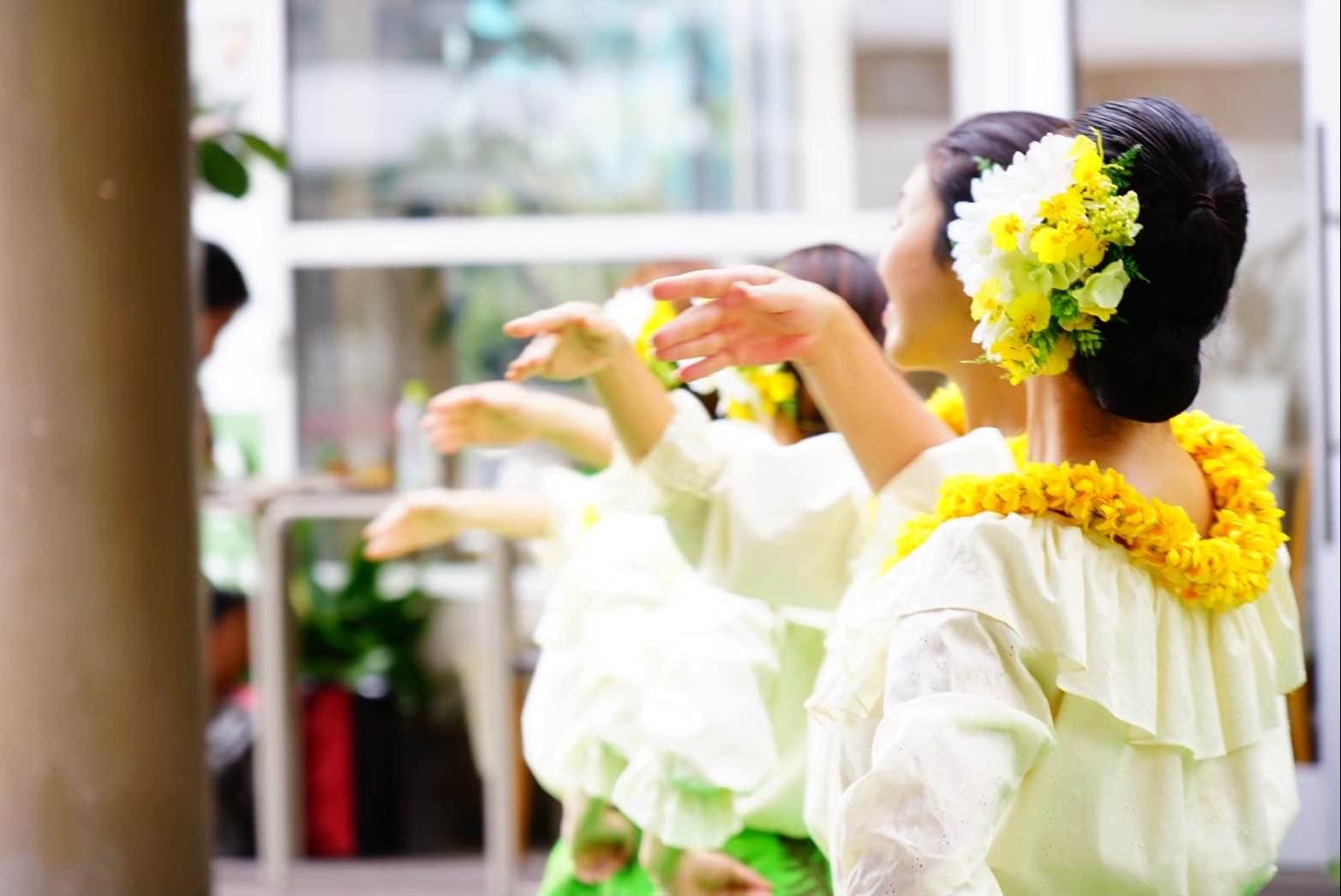 Hula Studio Lei Hiwahiwa