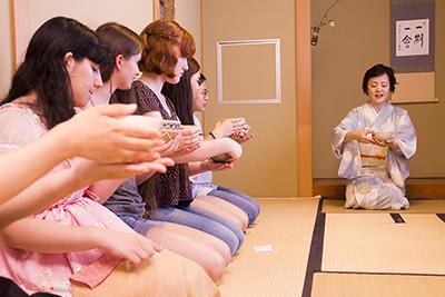 九段日本文化研究所茶道教室
