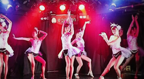 バーレスクダンス 毎日新聞