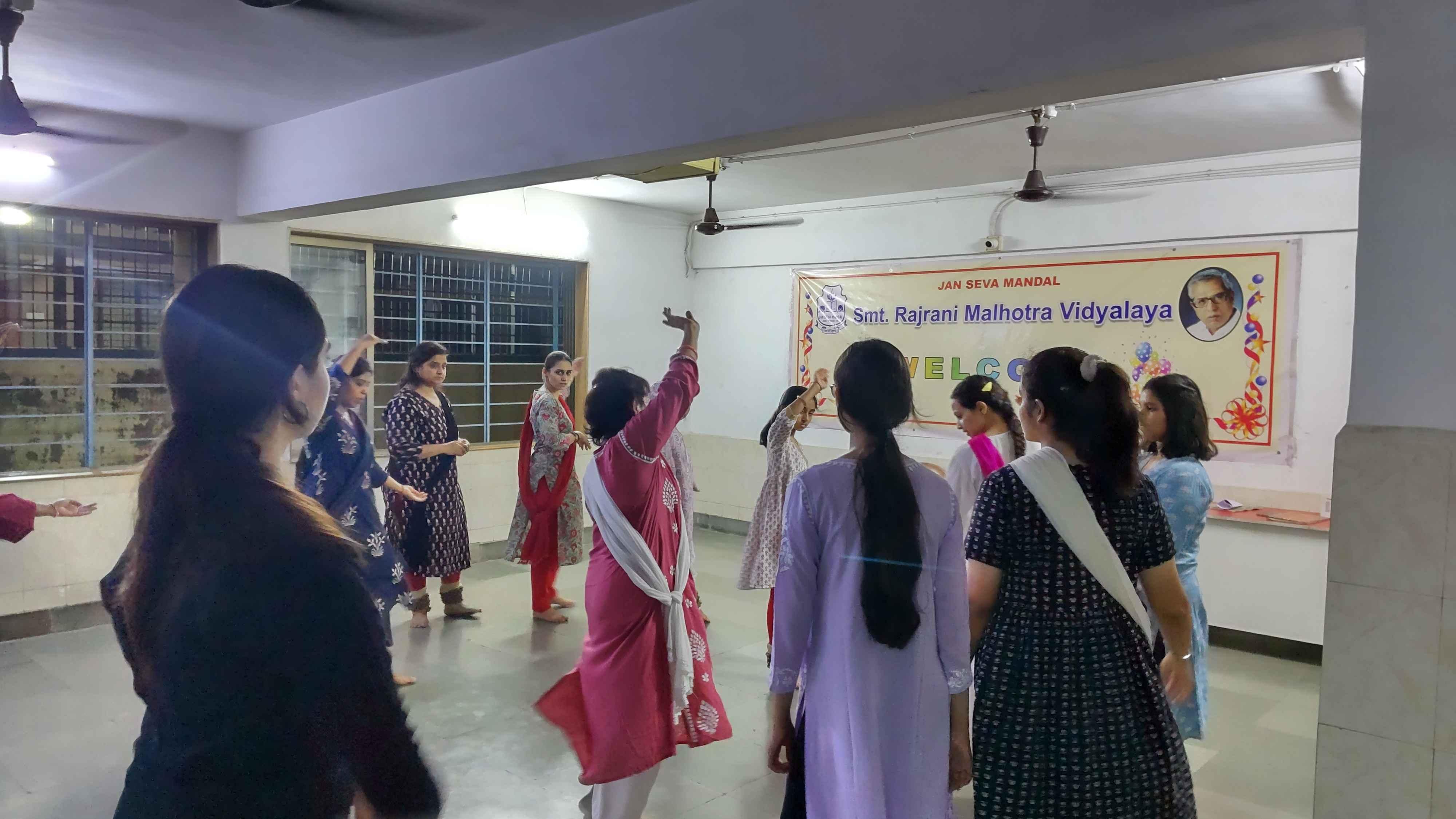 江戸川カタック社