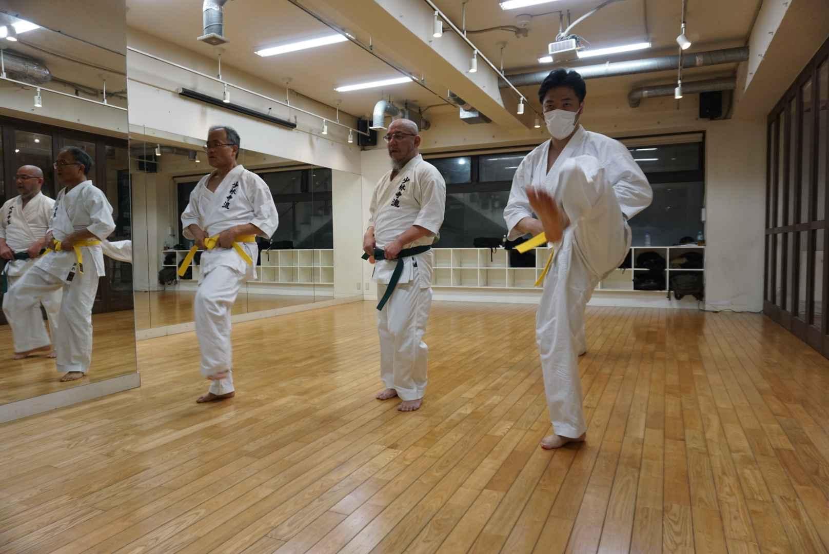 自由が丘で沖縄空手を学ぼう！お仕事帰りにゆっくりおケイコ。