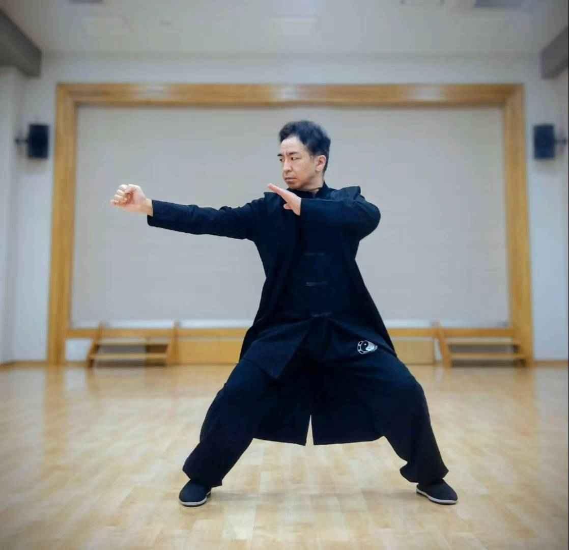 八極拳　錬極塾