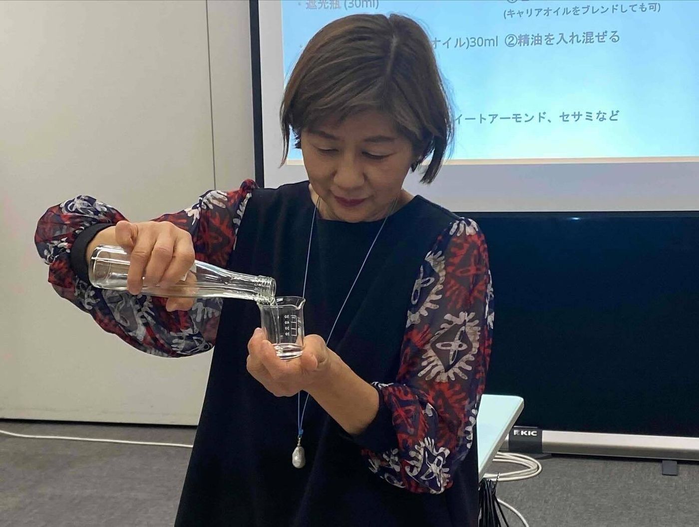 アロマについて学ぶ様子