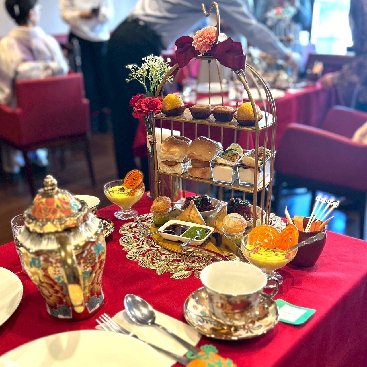 アフタヌーンティー交流会の様子