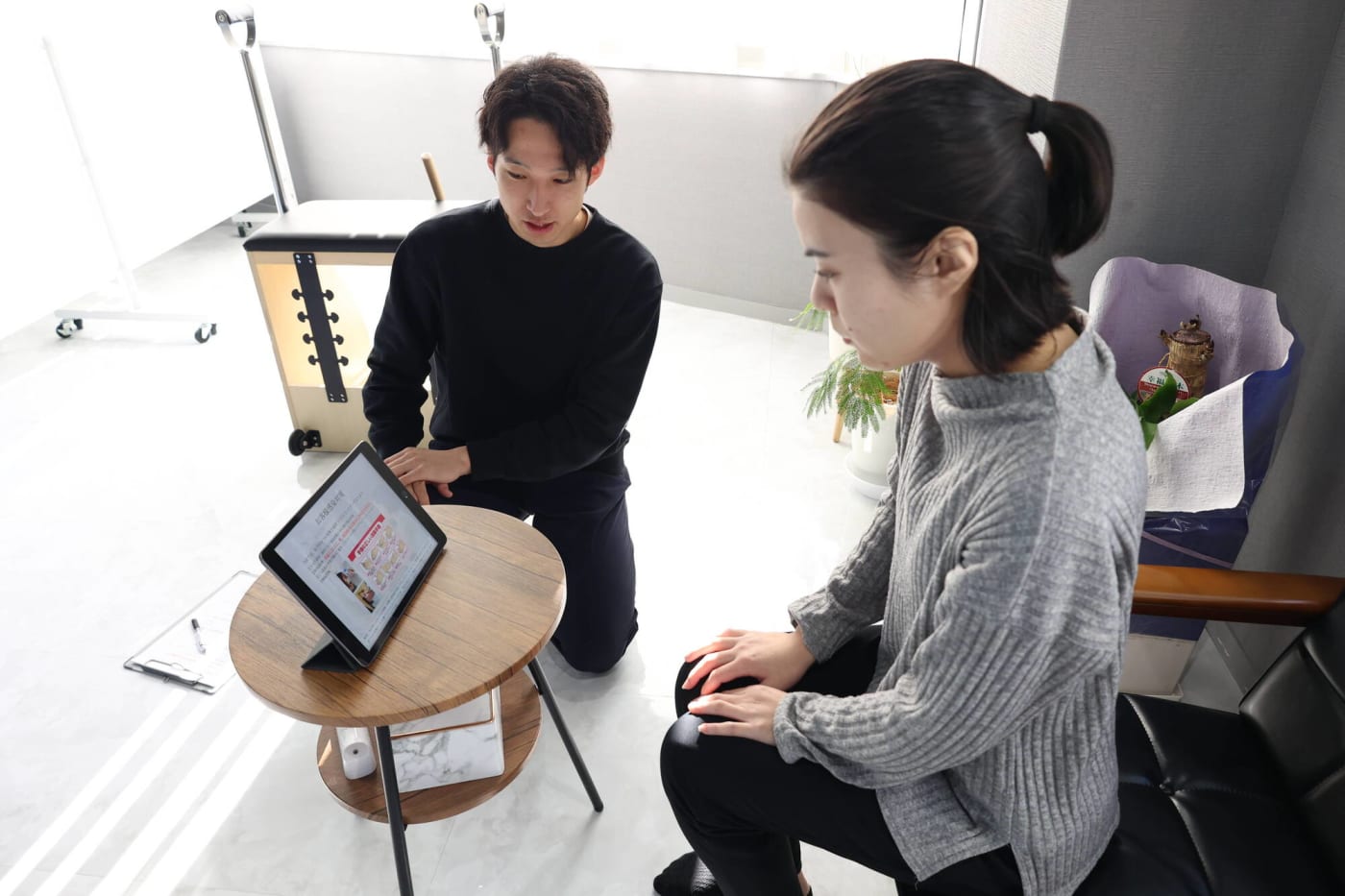 ピラティススタジオDEP埼玉店でのカウンセリングの様子