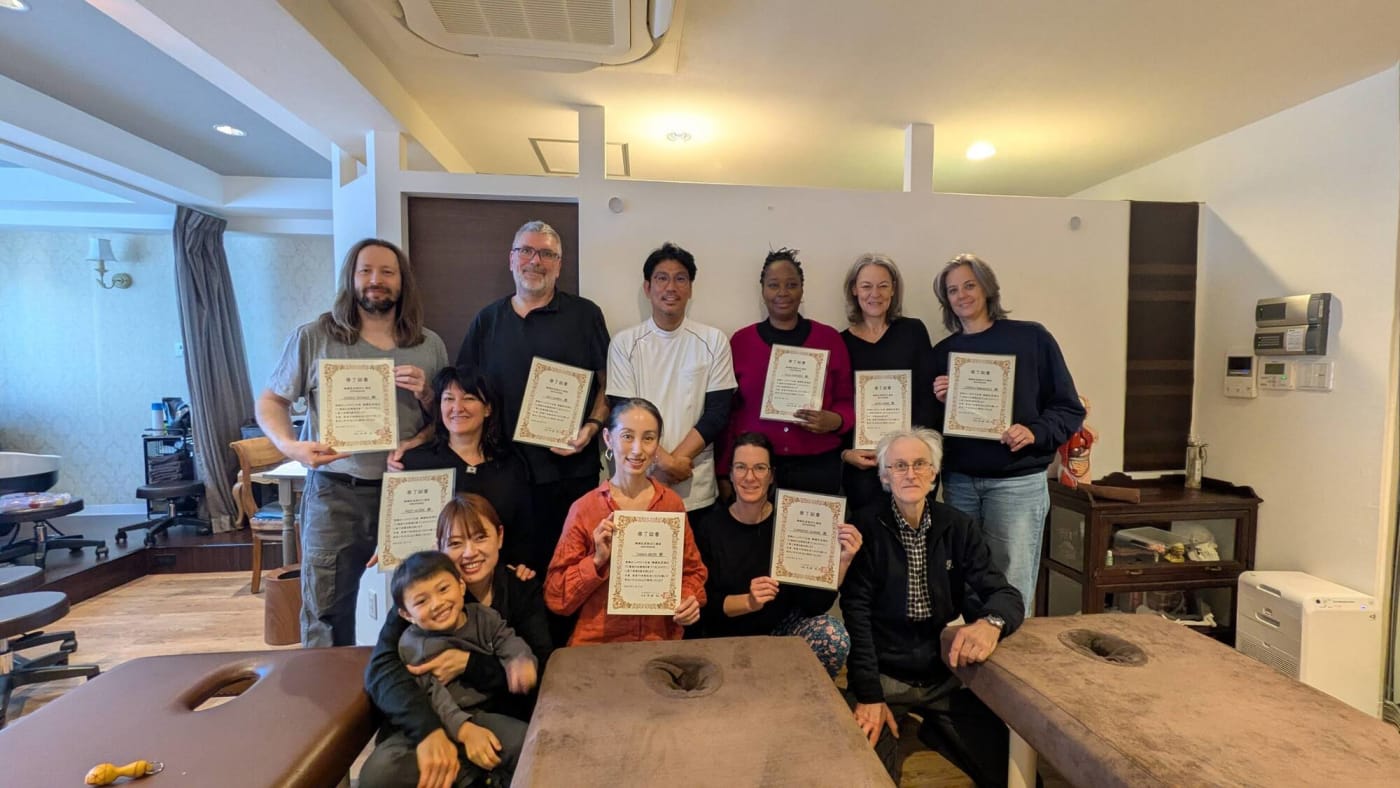 資格取得者の集合写真