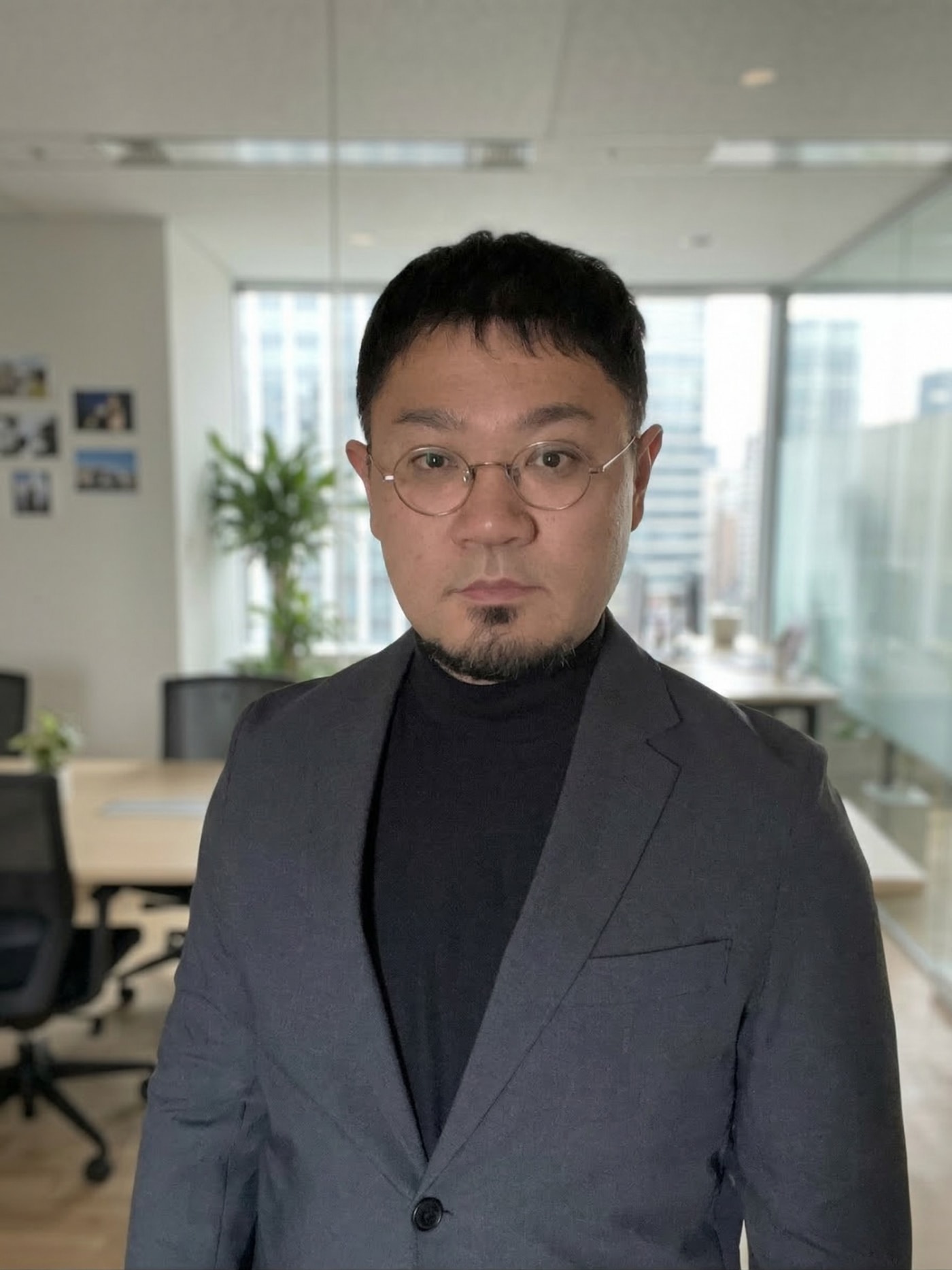 日本ボイストレーナー連盟理事長の青木 秀敬氏